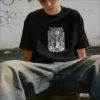 Camiseta "Knowledge is Power" — Blanco sobre Negro
