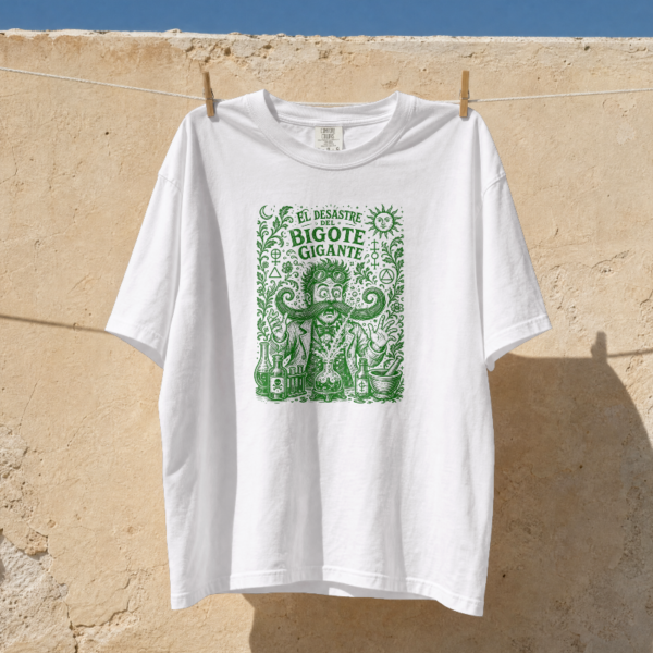 Untitled Project - Mockup (1) Camiseta "El Desastre del Bigote Gigante" - Verde